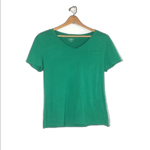 LOFT Tops - 4/$25 Ann Taylor Loft green v neck Tee Sz:Medium